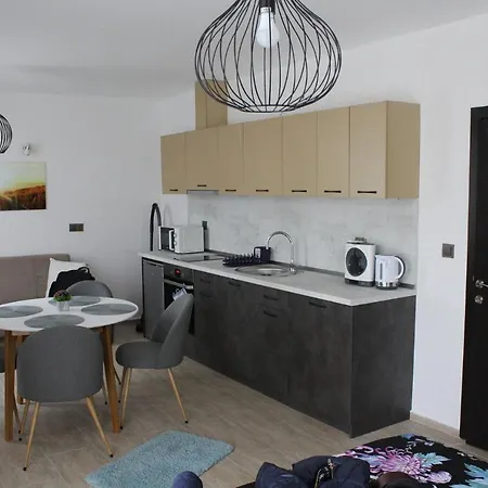 Apartmán студио в комплекс нестинарка