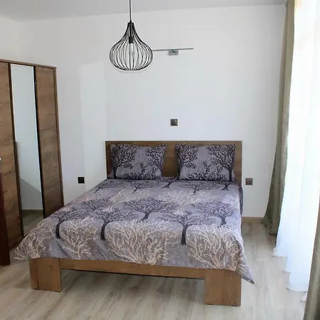 Apartmán студио в комплекс нестинарка